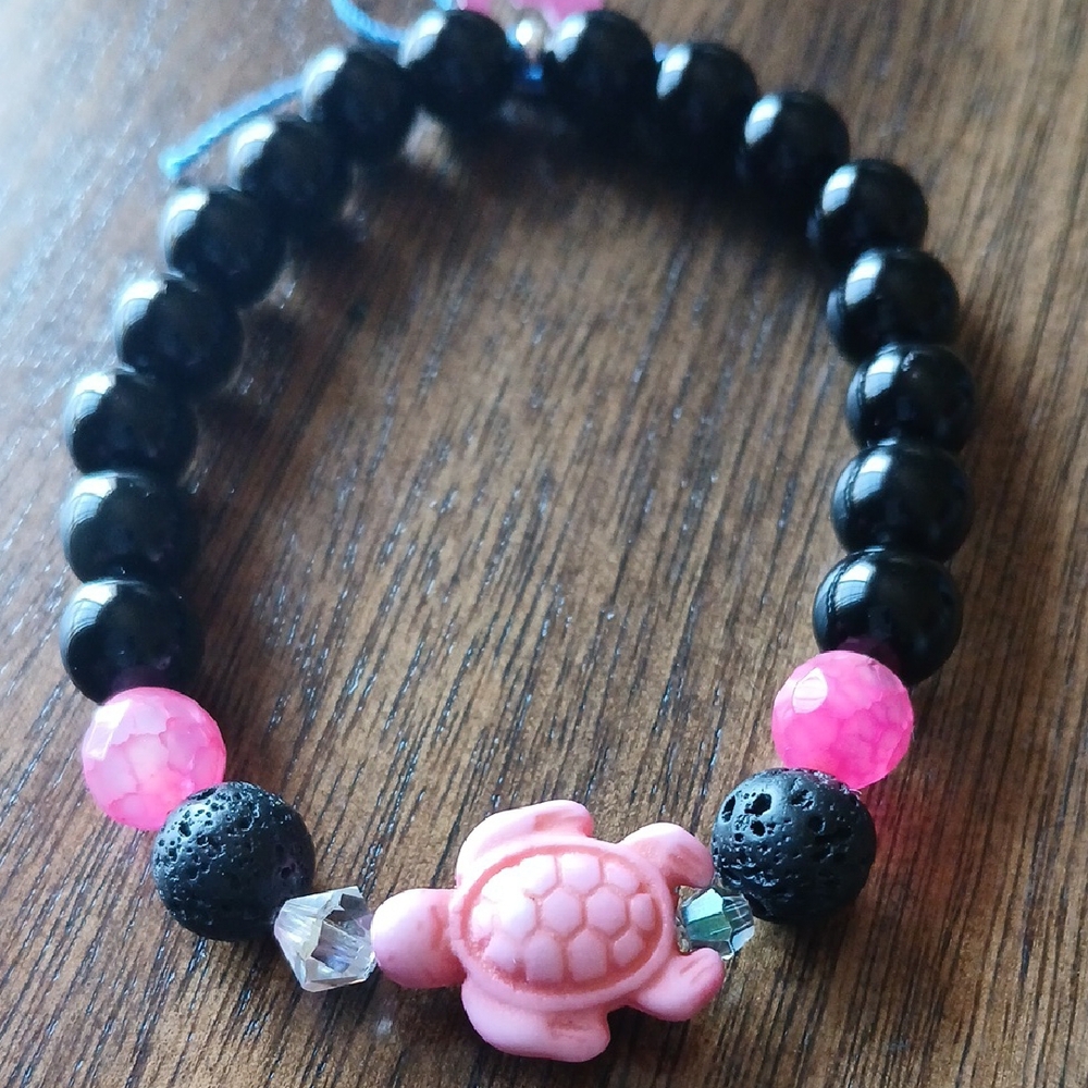 🎉SOLD🎉Obsidian Gem Bracelet With Pink Howlite Turtle